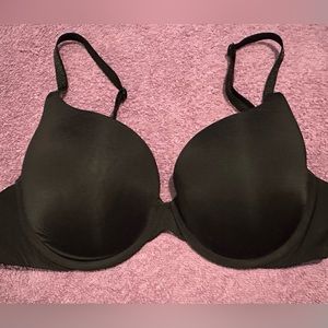 Victoria’s Secret-T-Shirt-Push-Up Bra